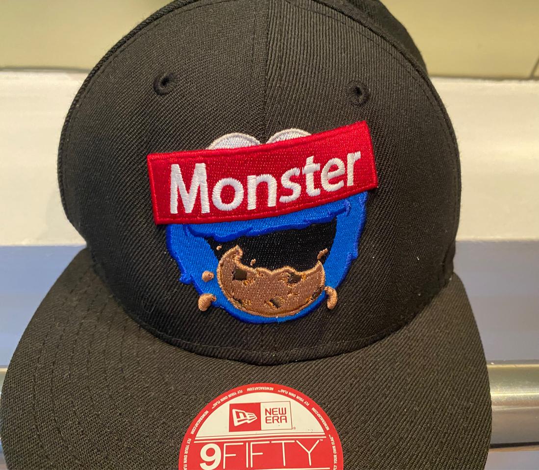 뉴에라 몬스터 모자 , 스냅백, 새상품수준