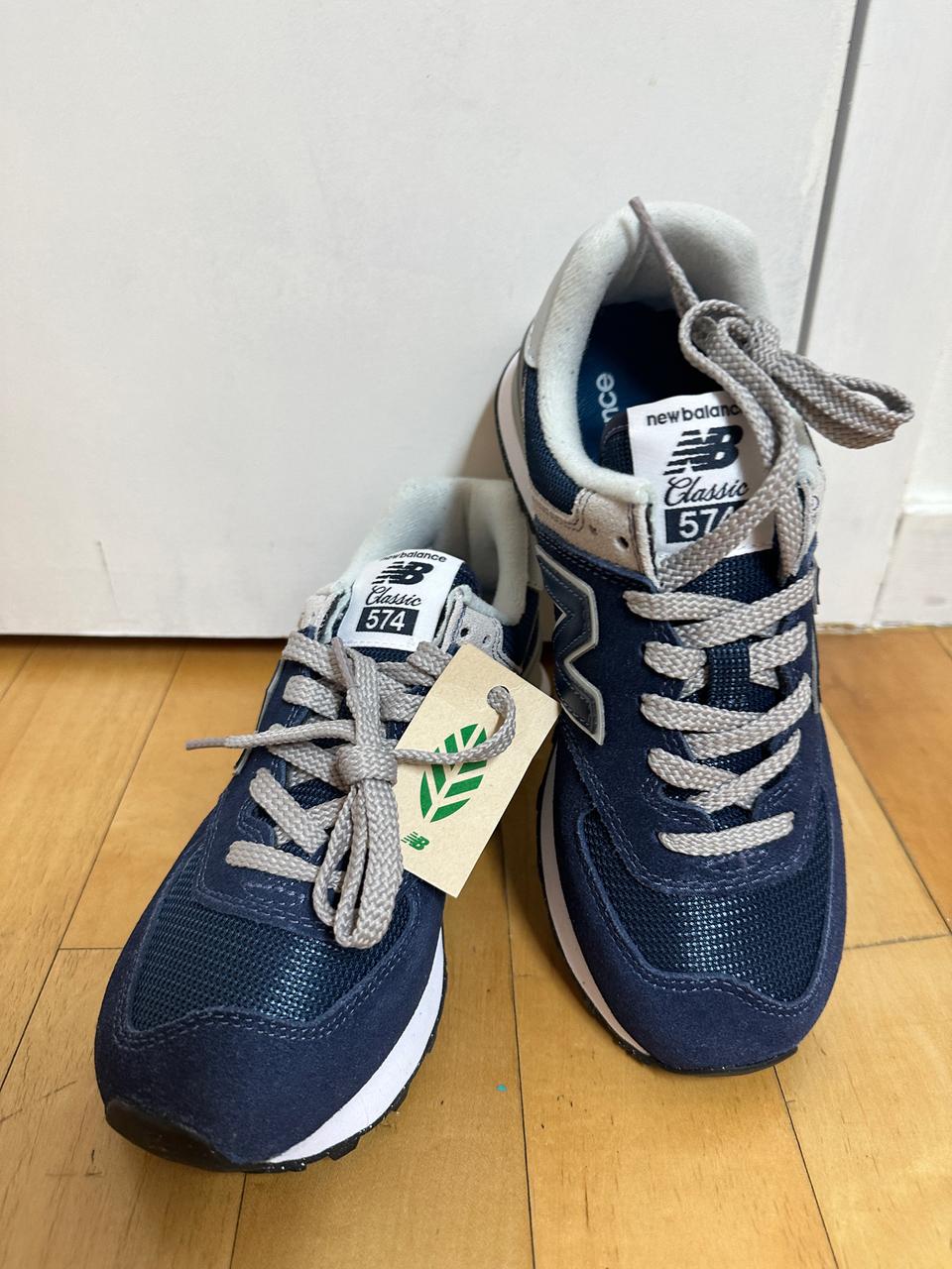 뉴발란스 574 클래식 새상품 네이비 240