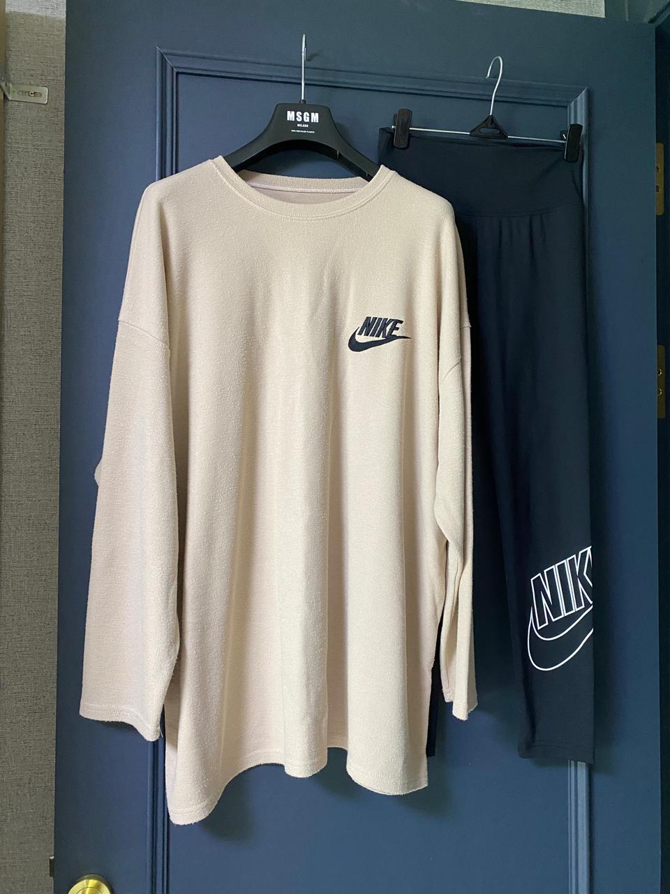 나이키니트. 나이키레깅스세트.