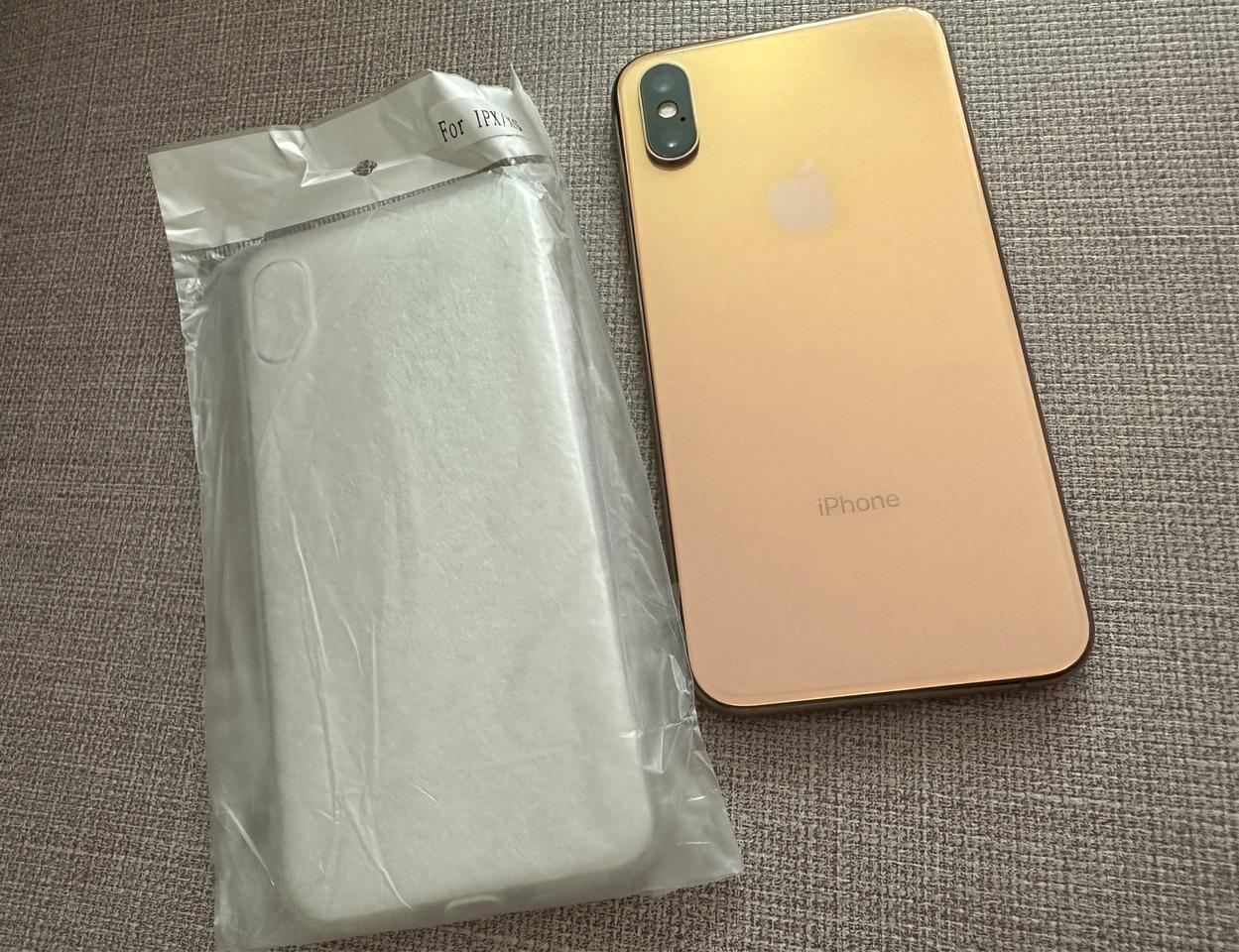 아이폰 XS 골드 64GB + 투명 젤리 케이스 새상품