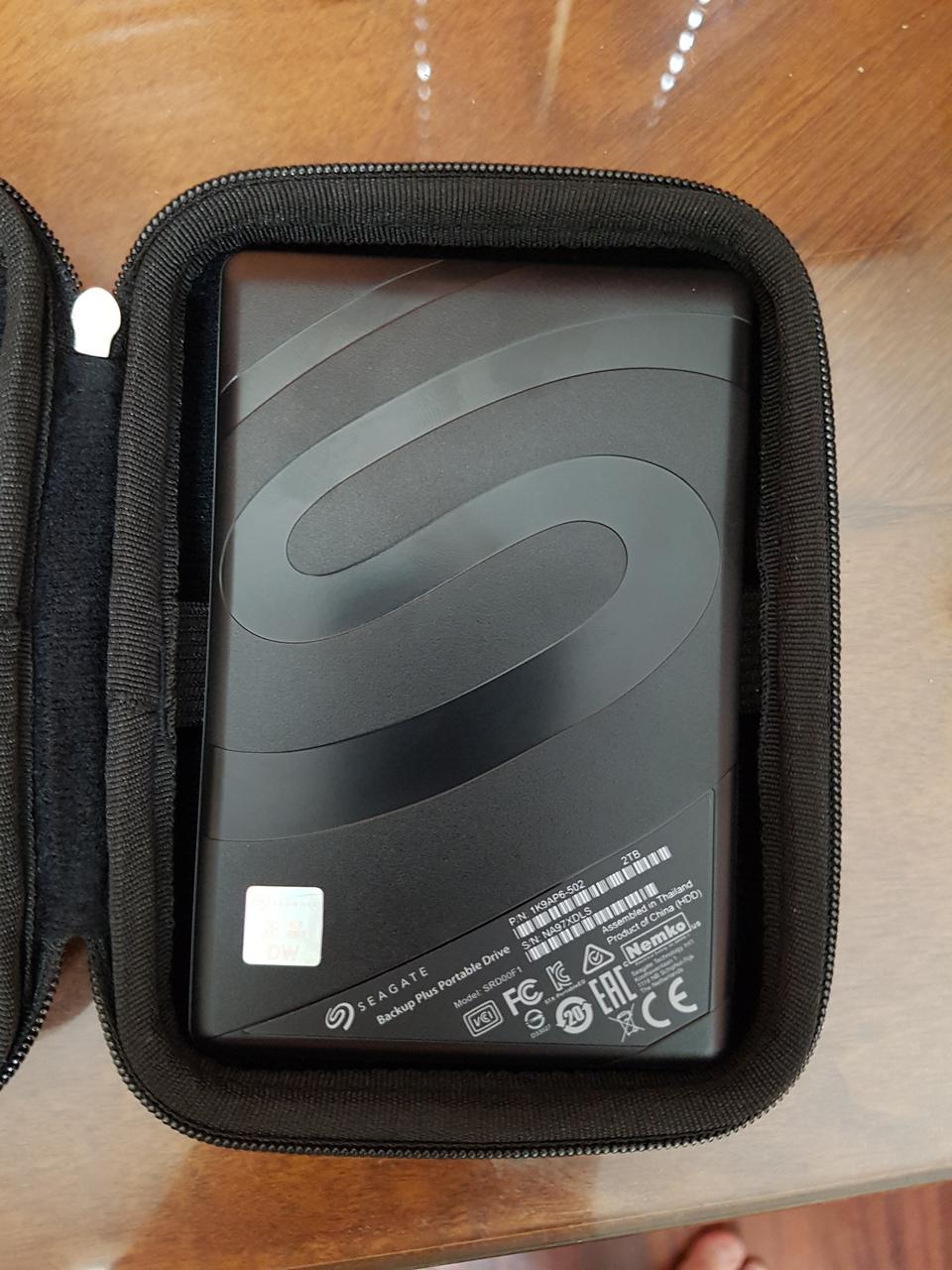 외장하드 2tb거의 사용안한거 팝니다