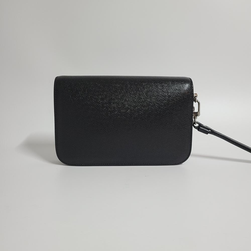 루이비통 M30182 타이가 포쉐트 바이칼 블랙 클러치백 세컨백 026