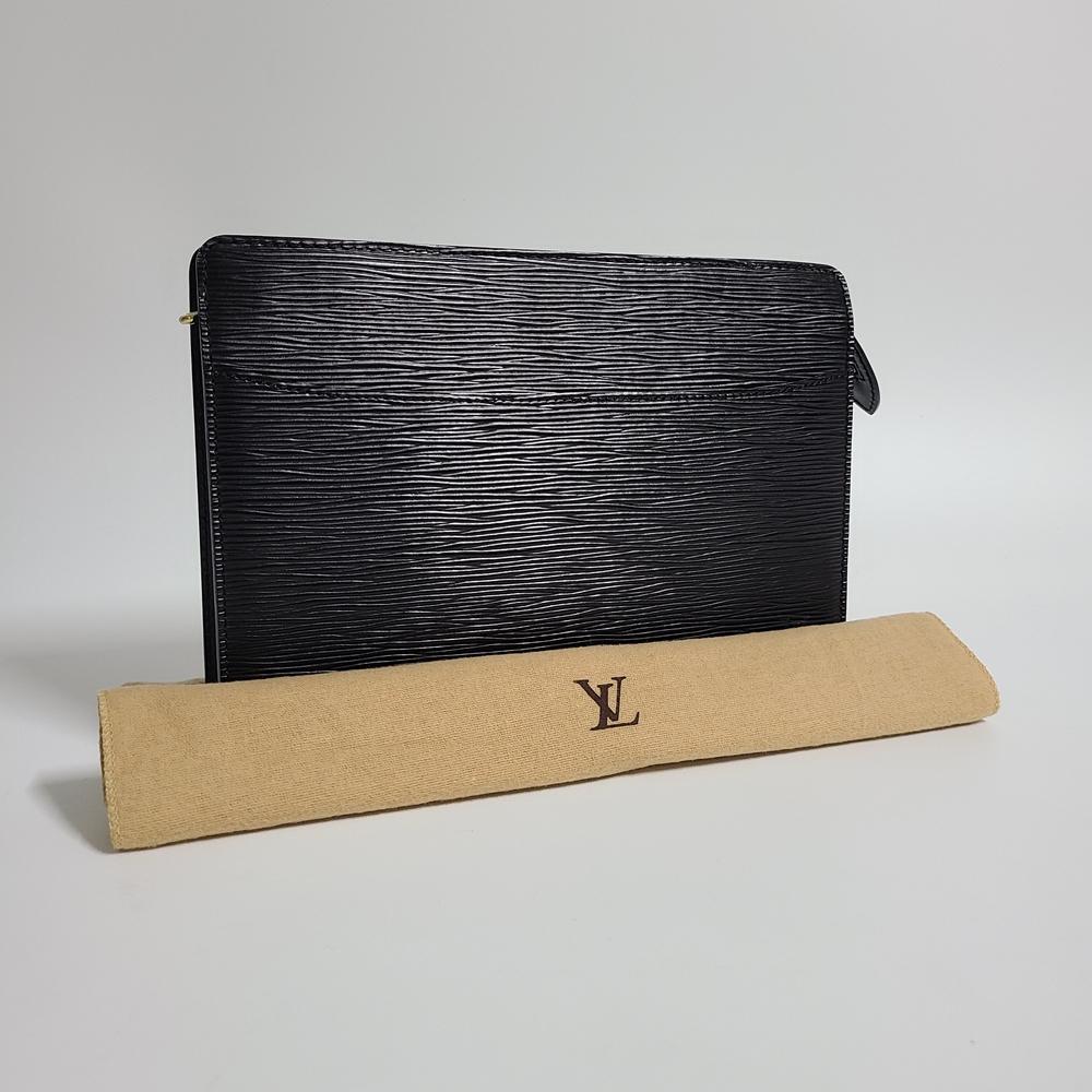 특A급 루이비통 M525422 에피 포쉐트 옴므 클러치백 022