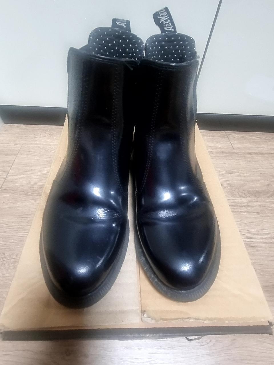 닥터마틴 검은색 워커