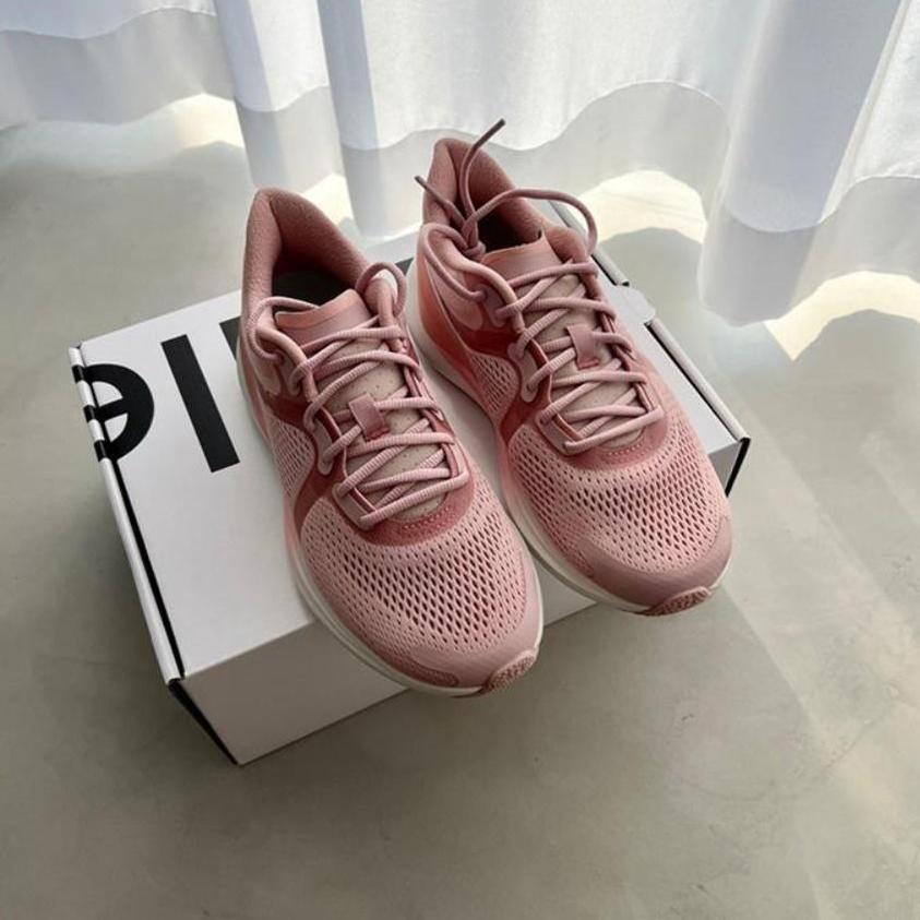 룰루레몬 블리스필 러닝화