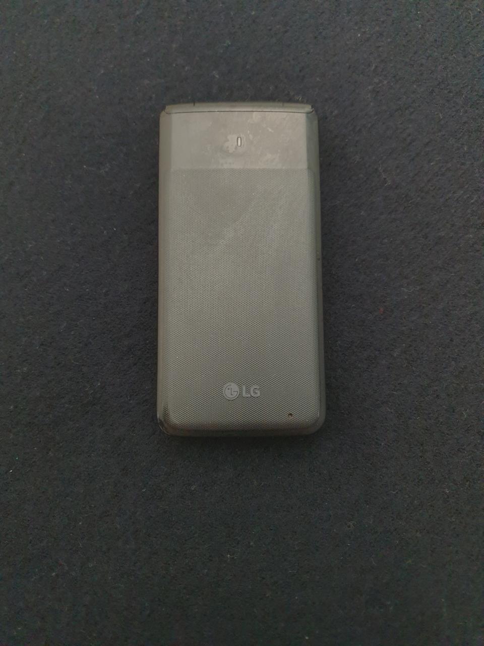 lg 폴더폰 효도폰 부품용 팝니다