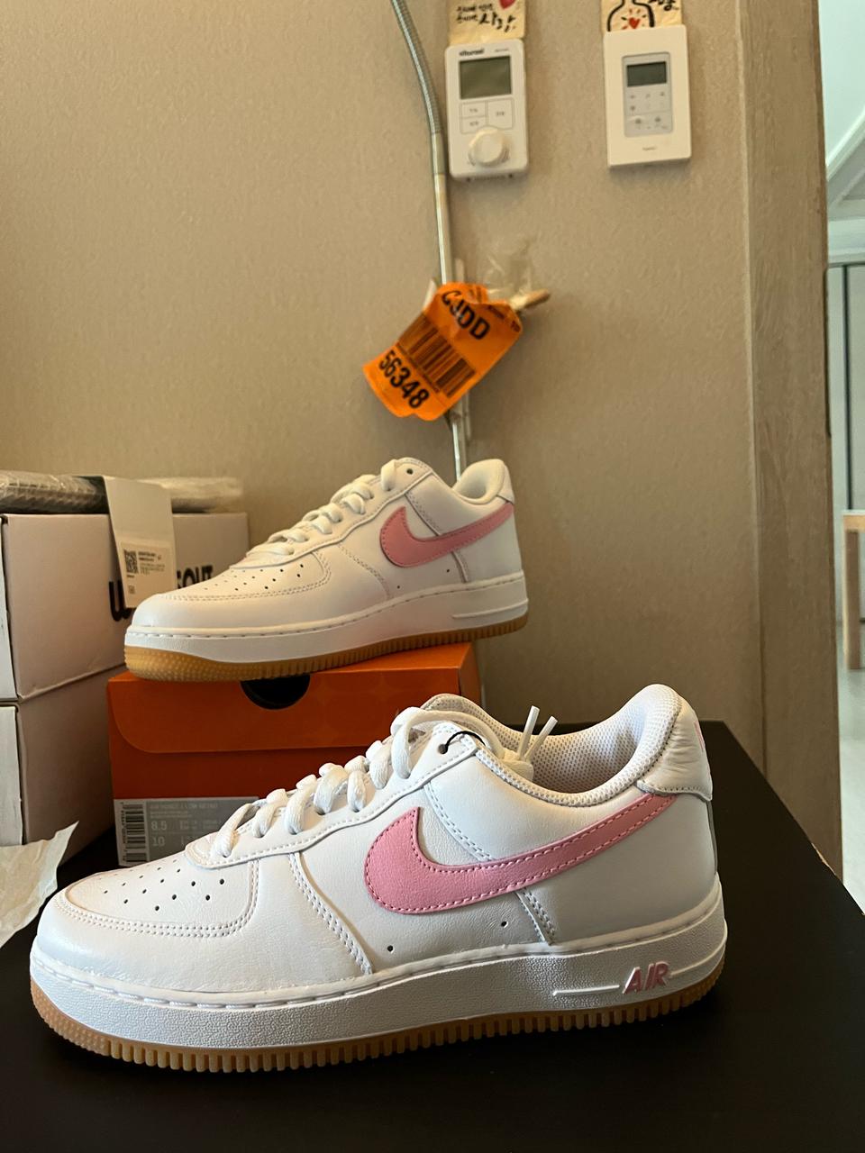 나이키 에어포스 1 로우  화이트 핑크 운동화 사이즈 260, 265