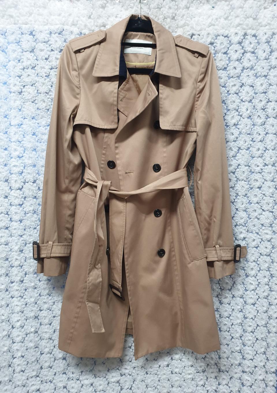 리스트 트렌치코트