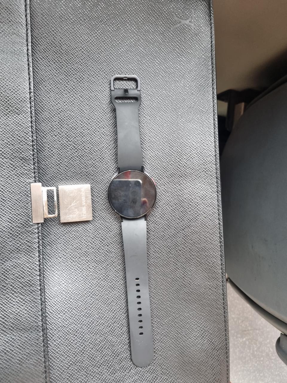 갤럭시워치5 셀룰러 판매합니다