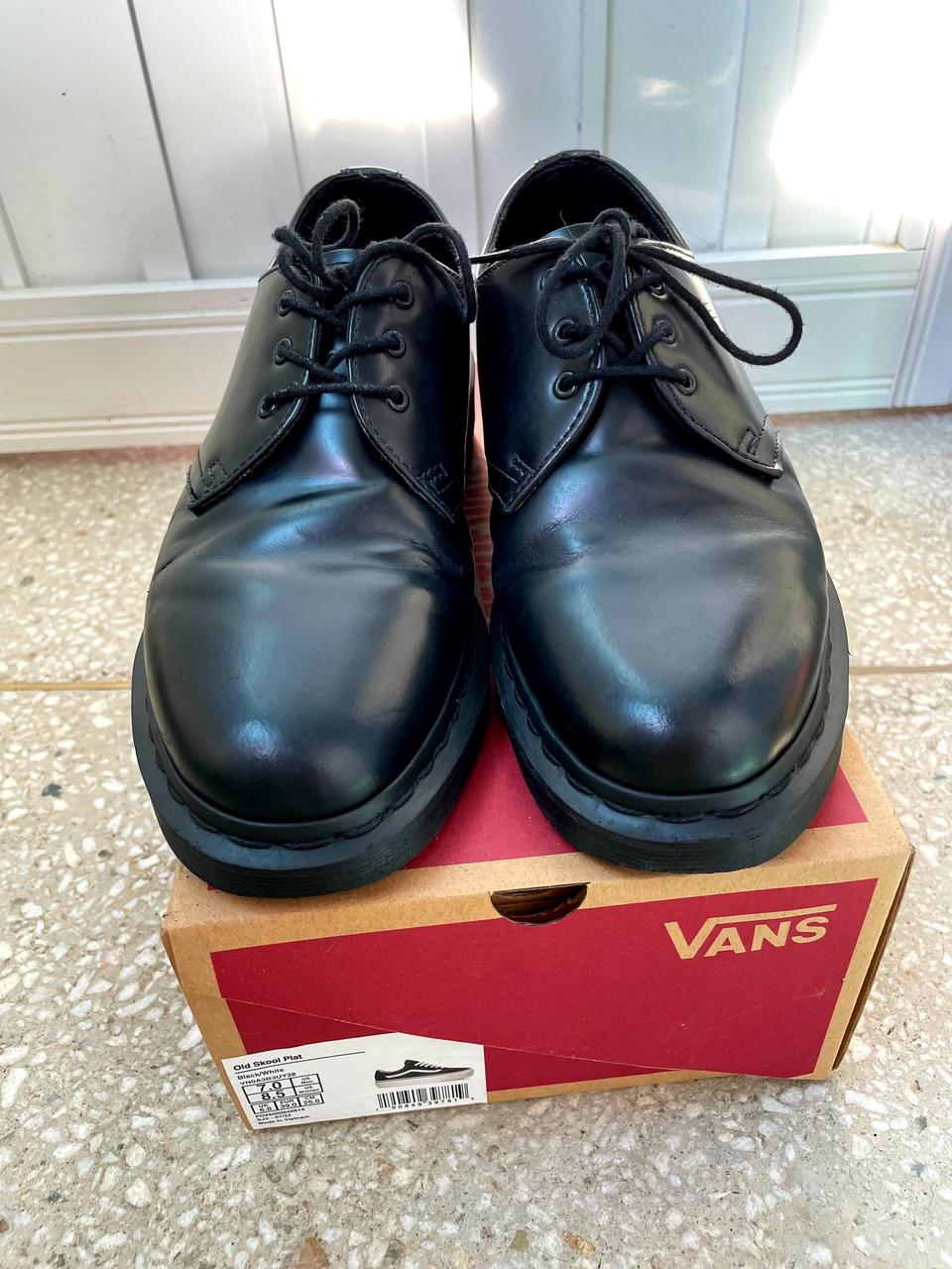 닥터마틴 3홀 모노 무광