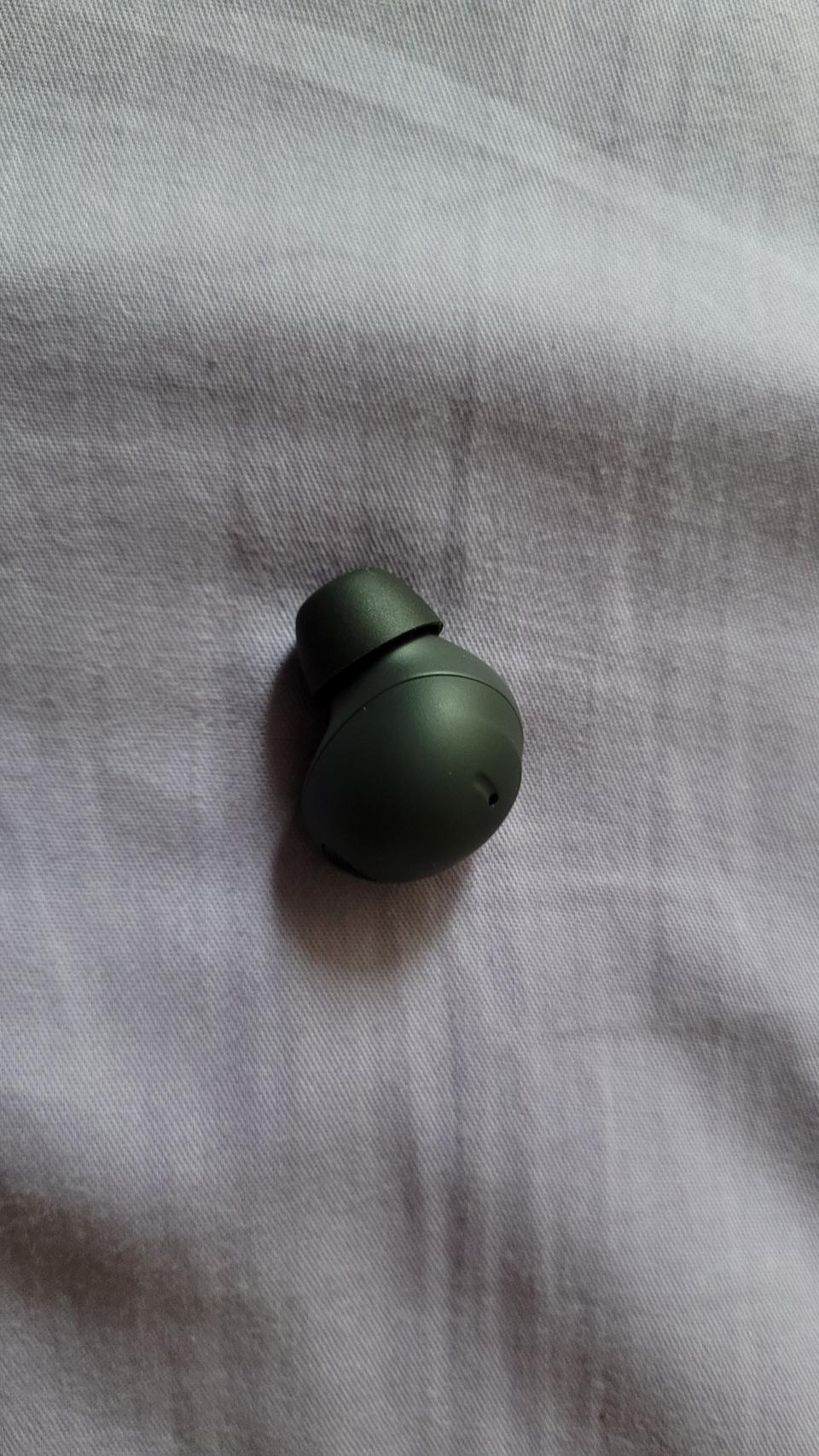 갤럭시버즈2프로 오른쪽 유닛 팝니다.