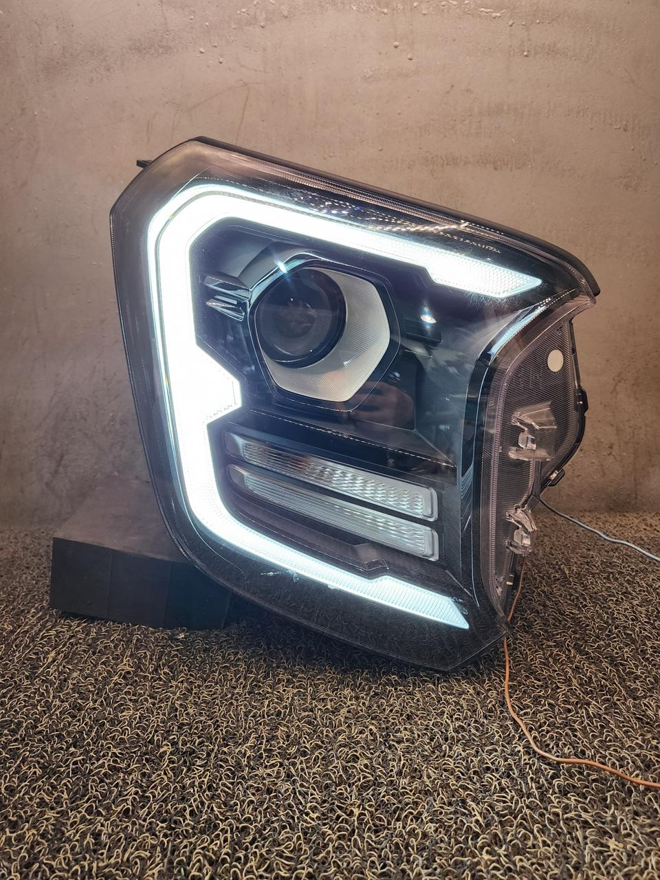 더뉴레이 LED 헤드라이트 조수석 8핀 A급