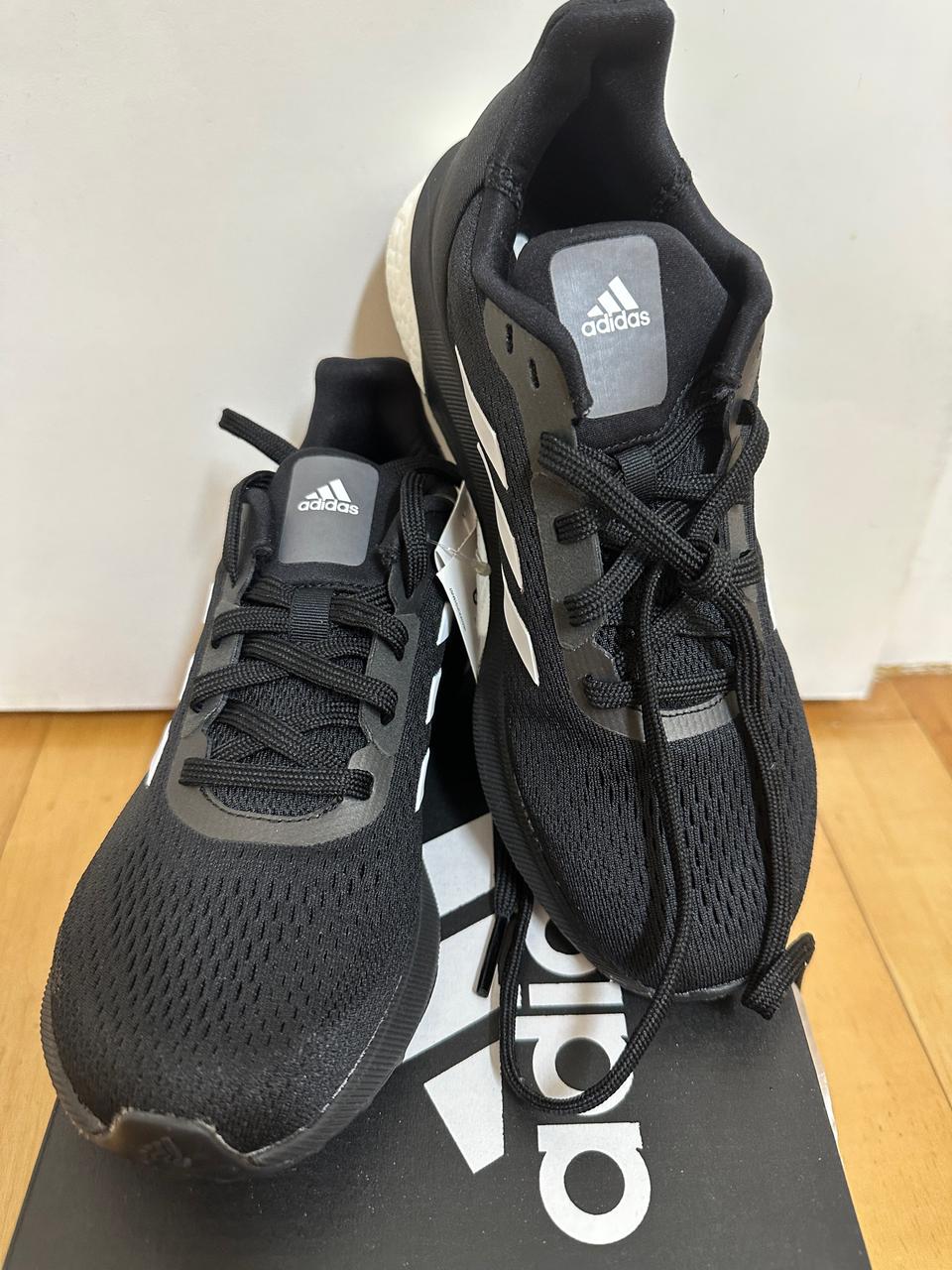 [새상품] 아디다스 운동화 230 여성용 아스트라런 운동화 EF8851