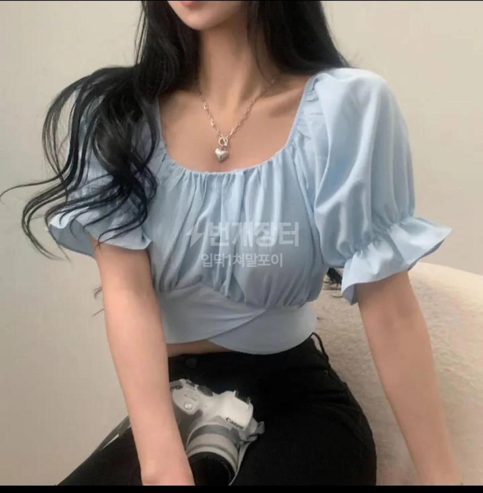 에이블리 뒤로 묶는 셔츠 새상품