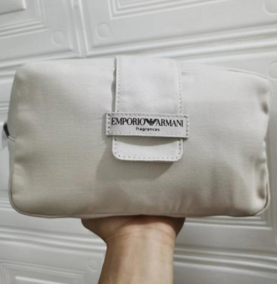 정품 알마니 클러치 파우치