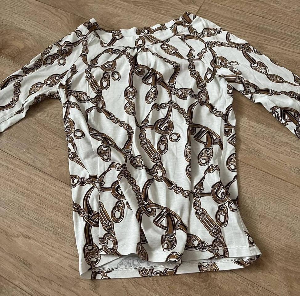 셀린느 티셔츠 거의 새것