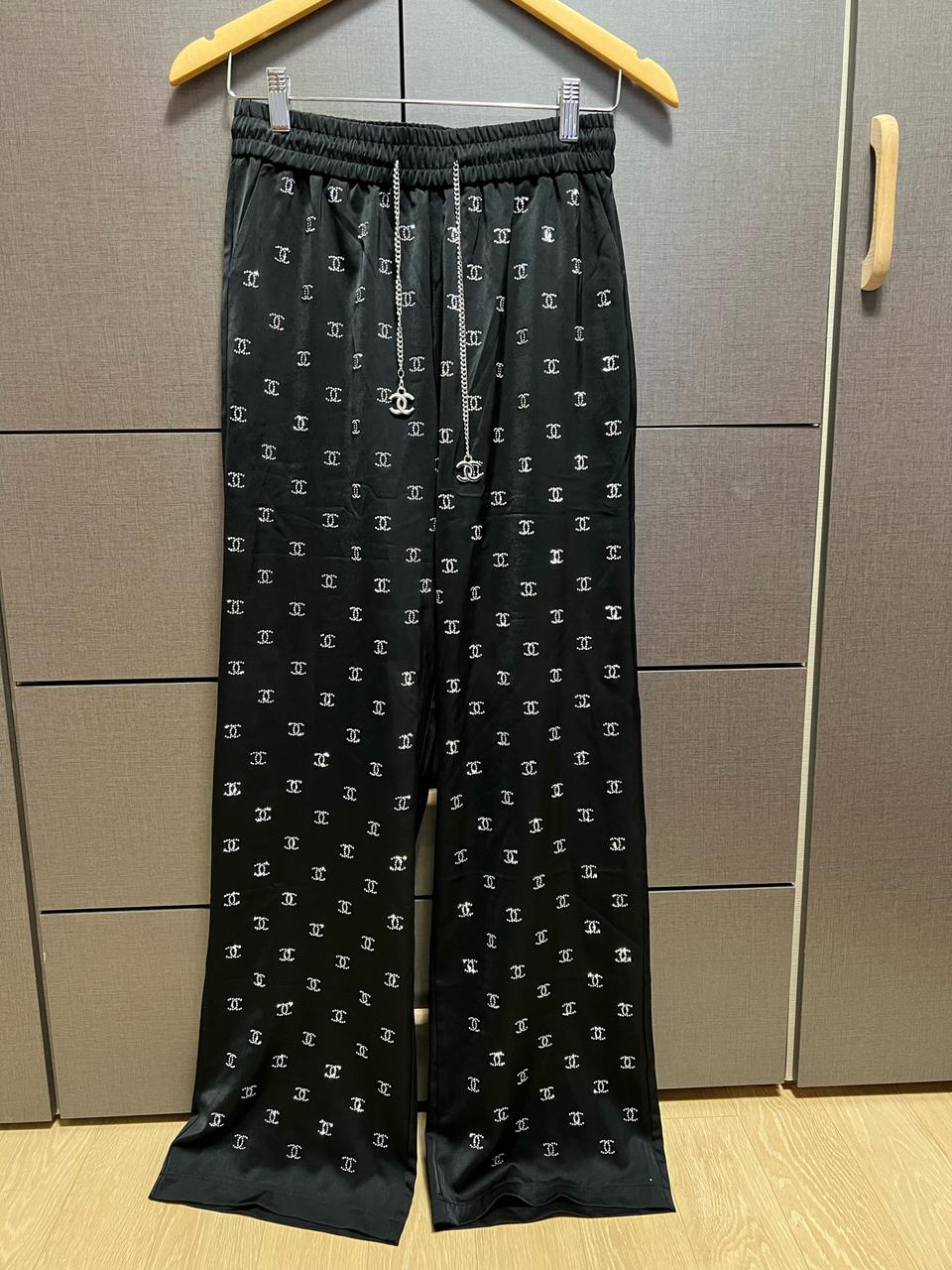 큐빅 바지 하웨