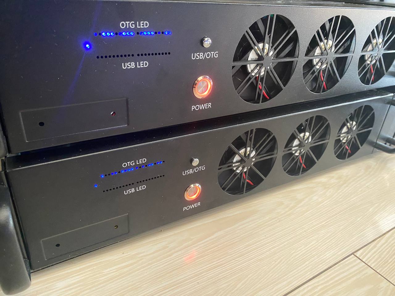 게임멀티다중화 유튜브 마케팅 가능한 폰보드