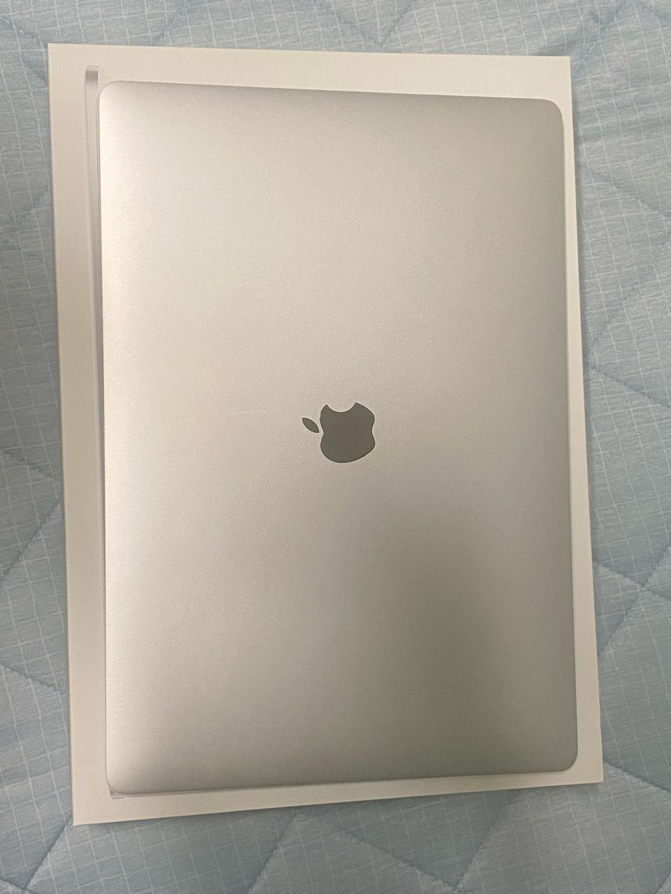 맥북 프로 2019 16인치 실버 16GB 1TB 사이클 89 판매