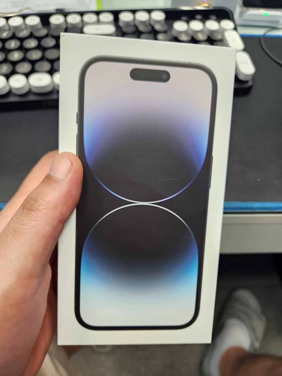 아이폰14프로 14pro 512G 블랙 미개봉자급제 팝니다^^