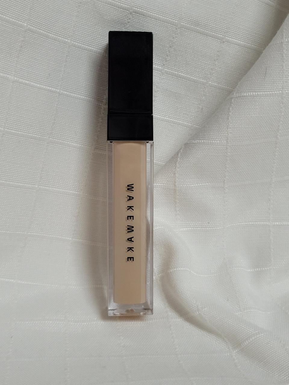 웨이크메이크 디파이닝 커버 컨실러