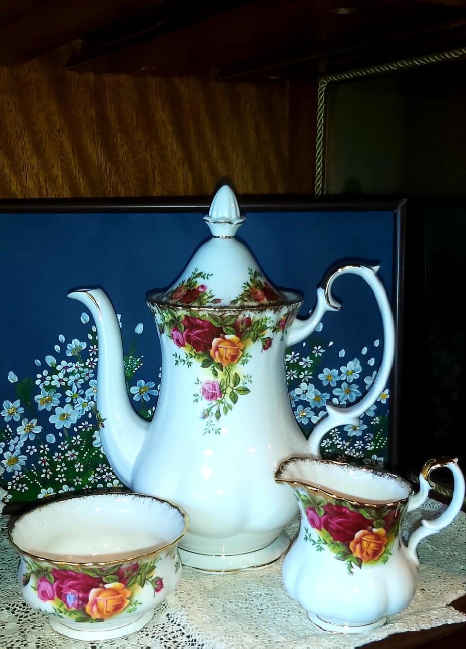 로얄알버트 황실장미 커피팟 세트 일괄 가격