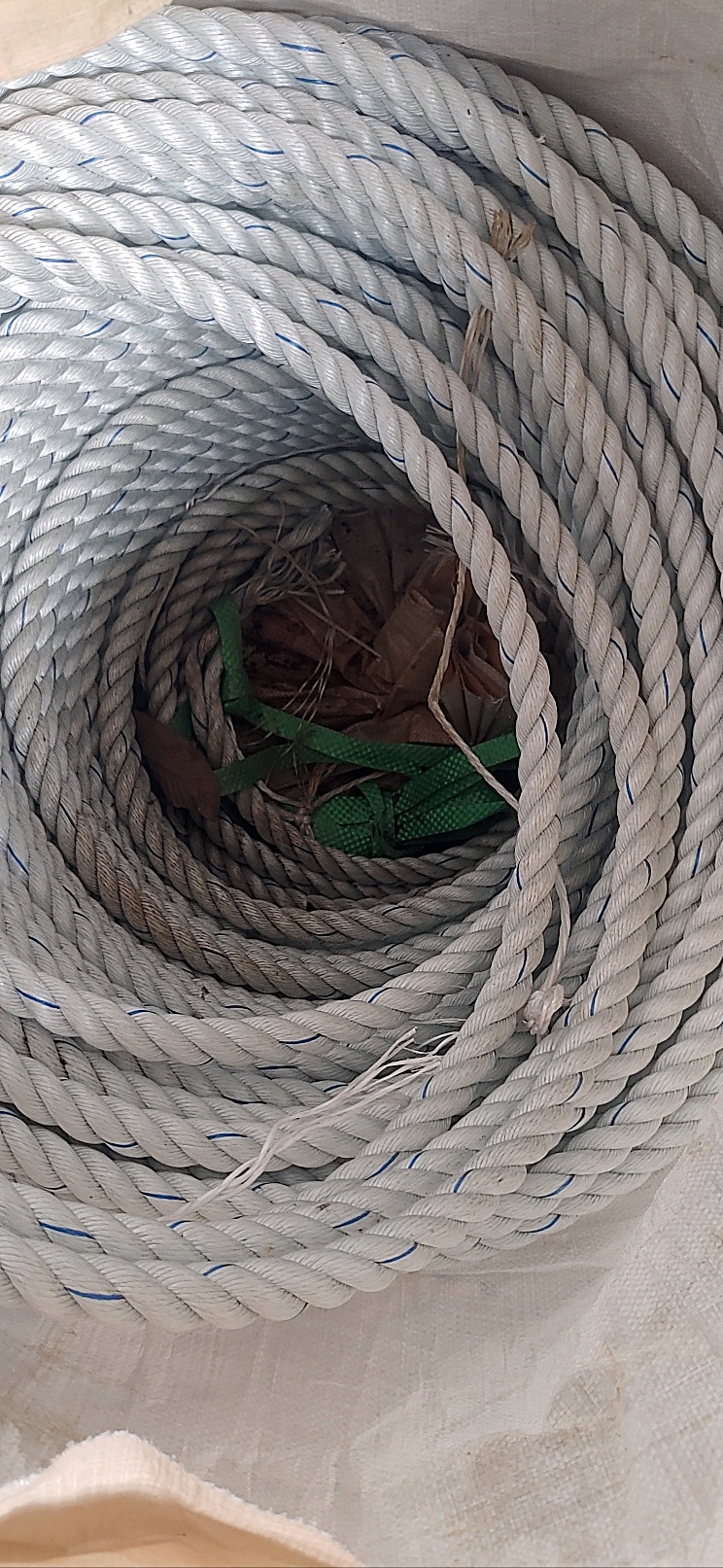  pp로프 22mm 약 100미터 이상 됩니다