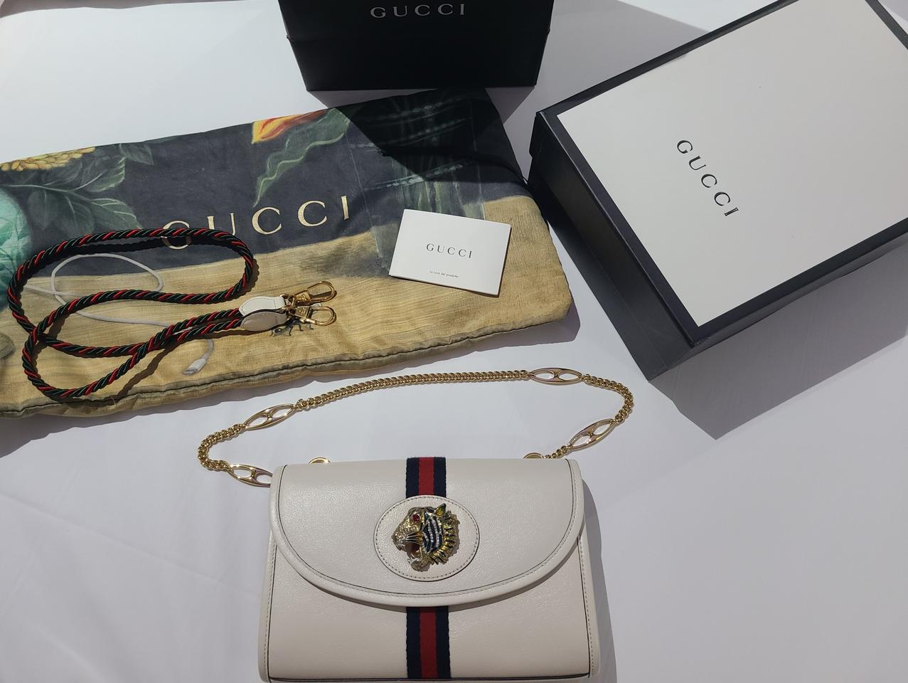 구찌 라자 타이거백 스몰 화이트