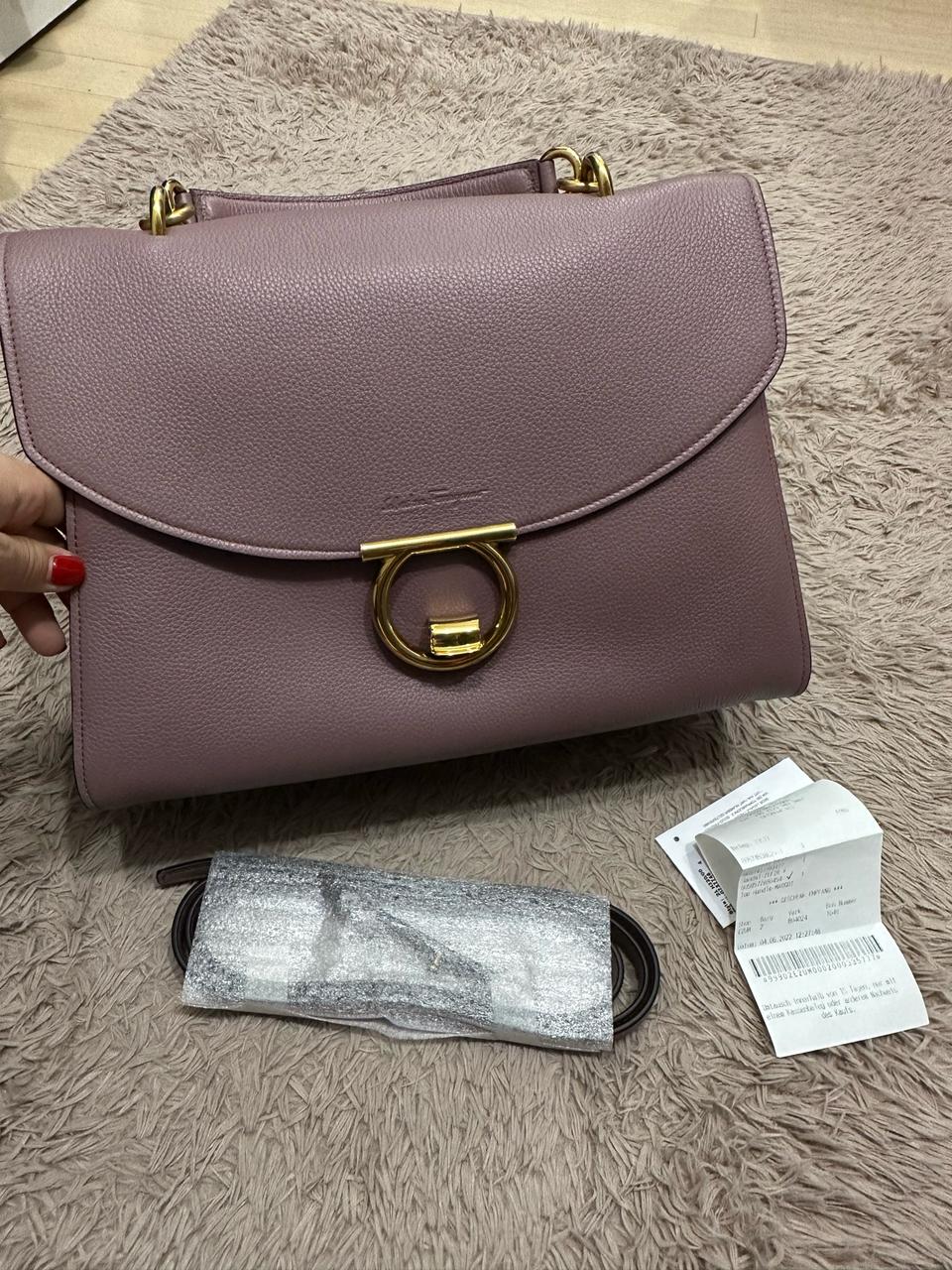 페라가모 마고백