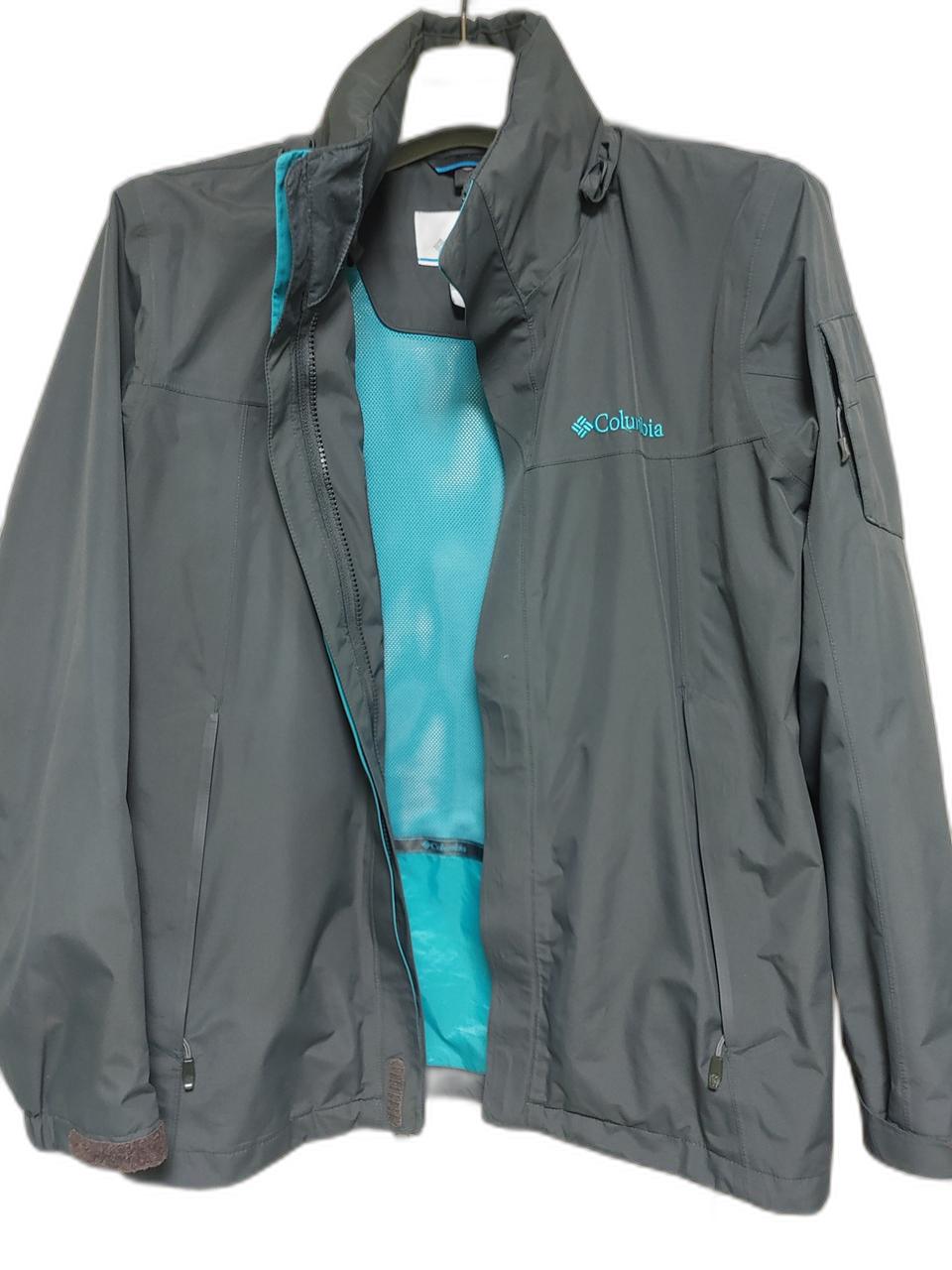 지금 딱좋은 콜롬비아 옴니테크 바람막이 자켓 M사이즈