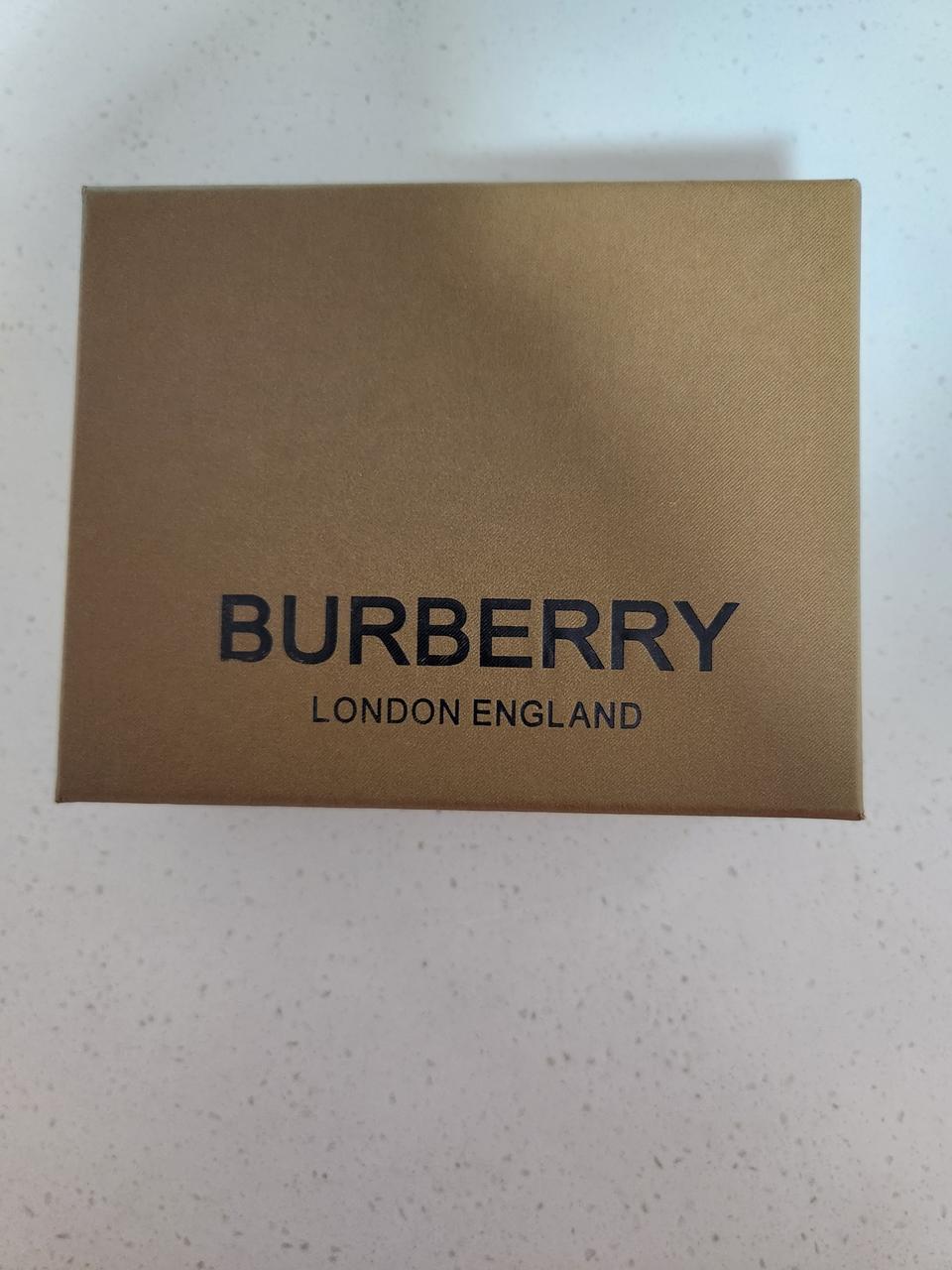 버버리 TB 여성 반지갑 새상품