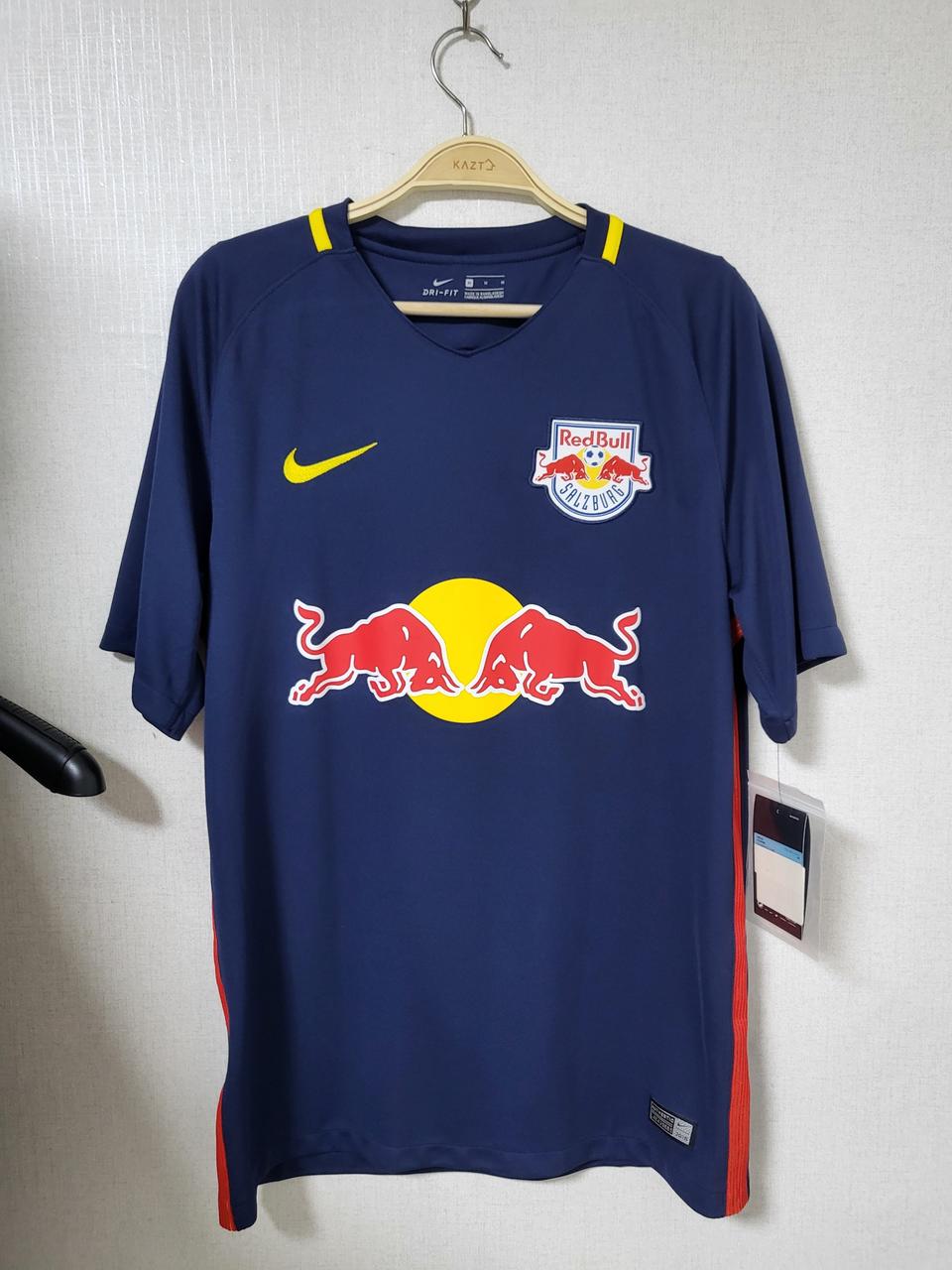 16-17 잘츠부르크 황희찬 유니폼