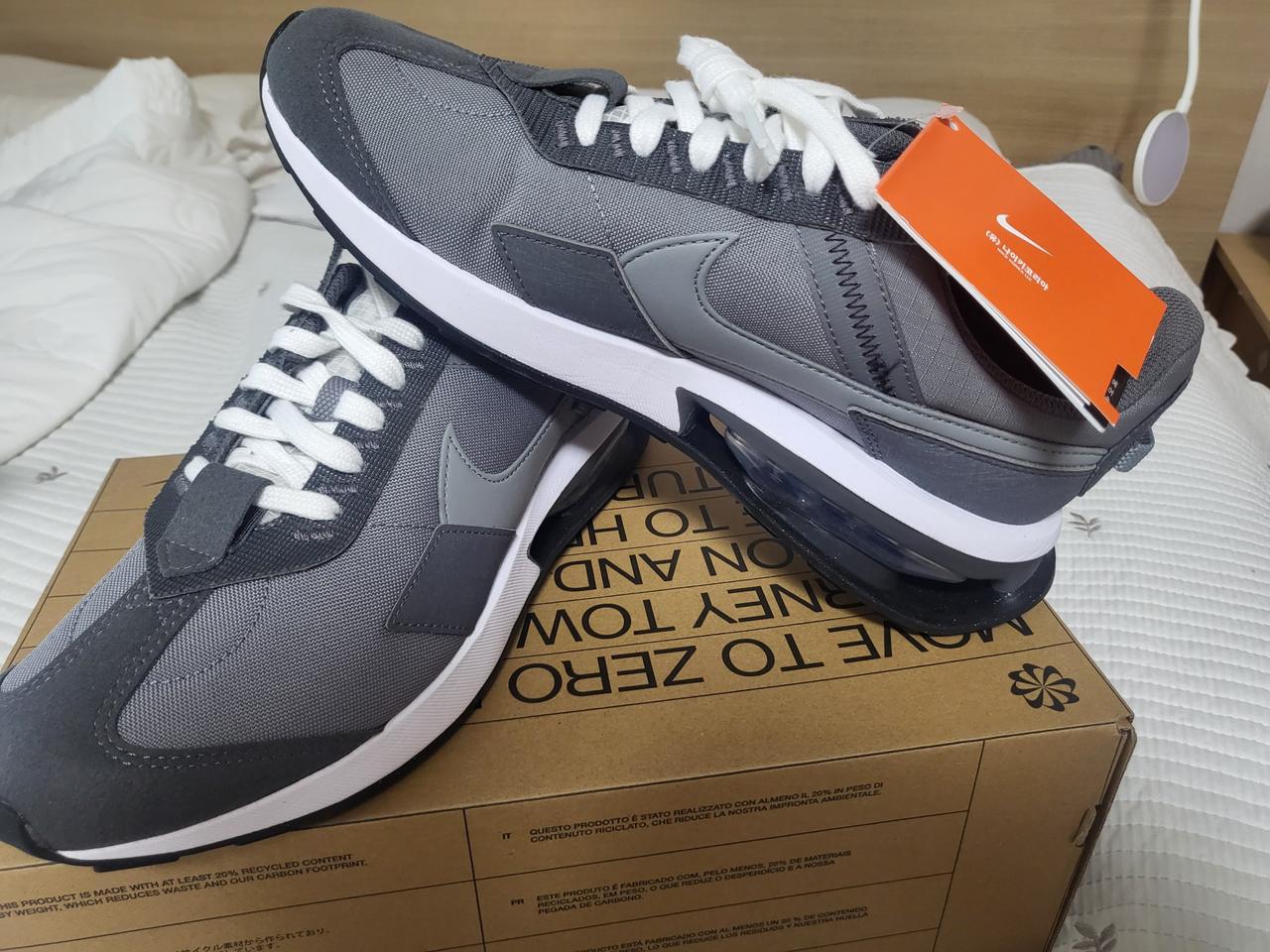 나이키 에어맥스 프리데이 265