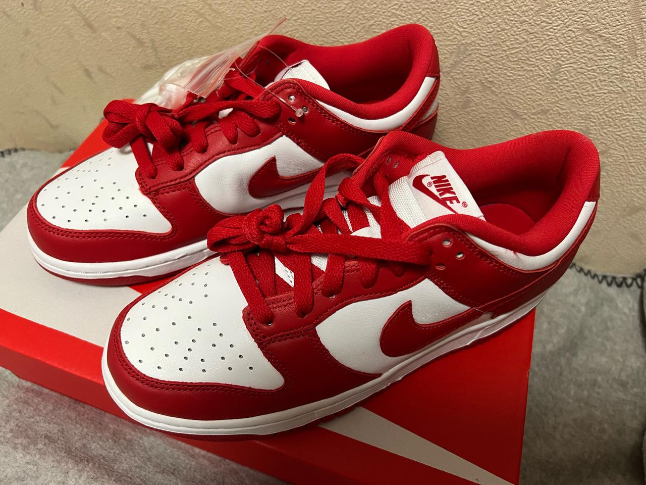 [새제품] 나이키 덩크로우 화이트&유니버시티레드-240