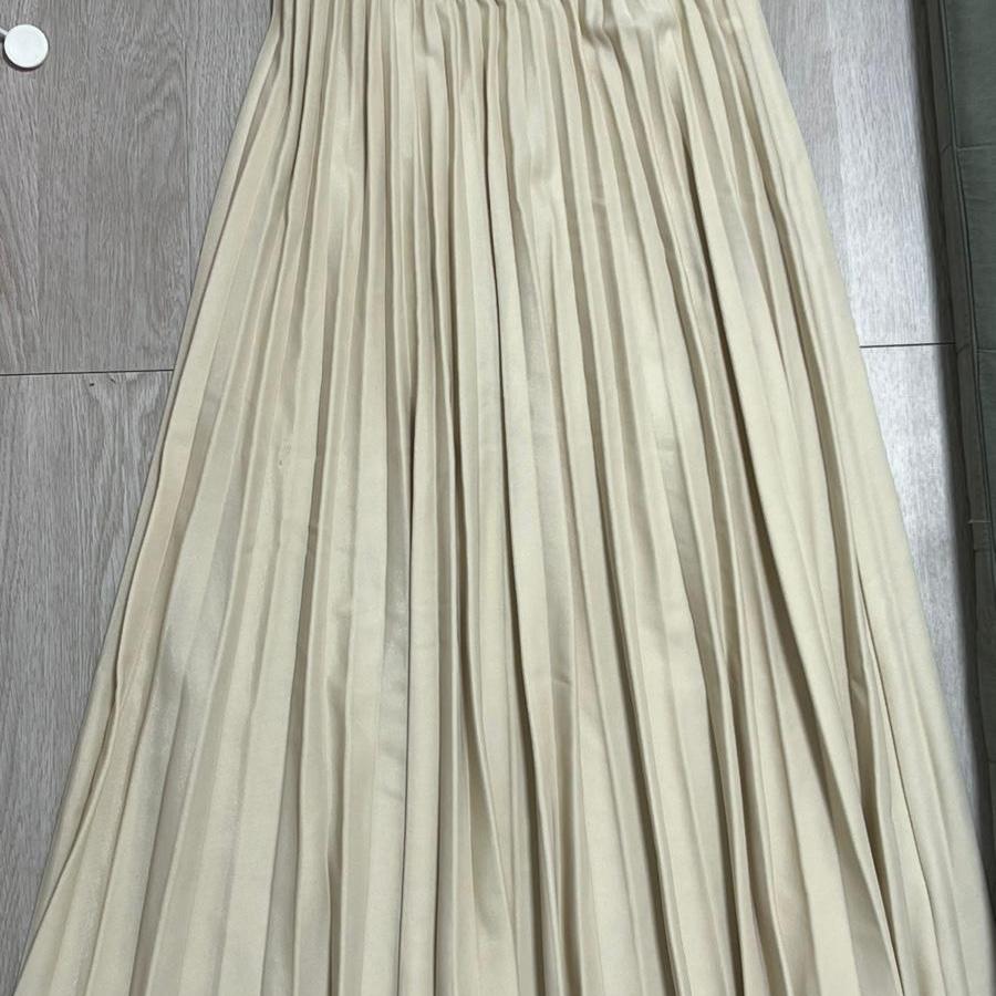 플리츠 롱스커트