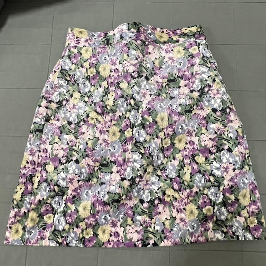 꽃무늬 치마