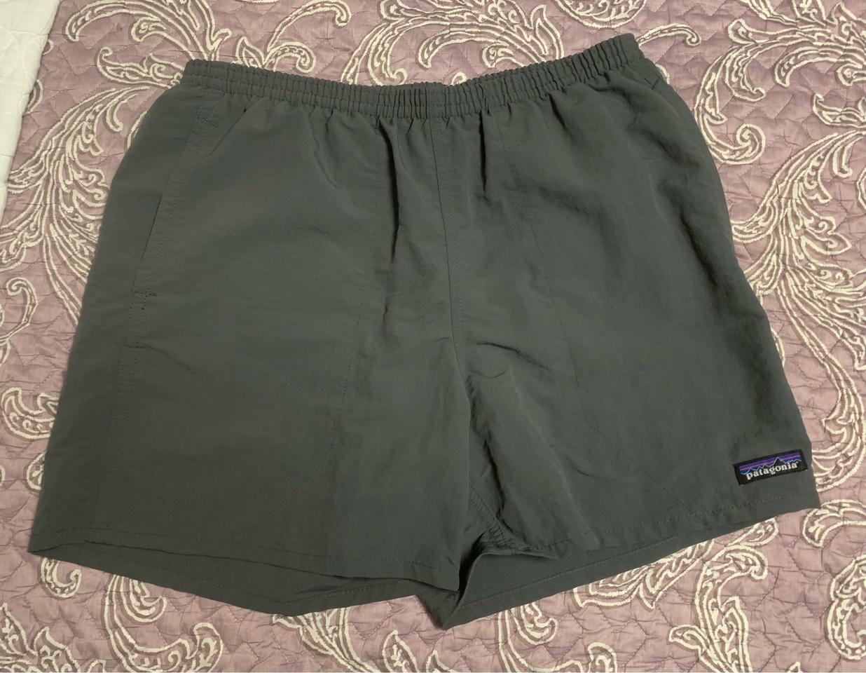 파타고니아 배기스 5인치 팝니다.