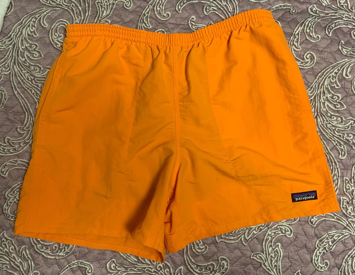 파타고니아 배기스 5인치 팝니다.