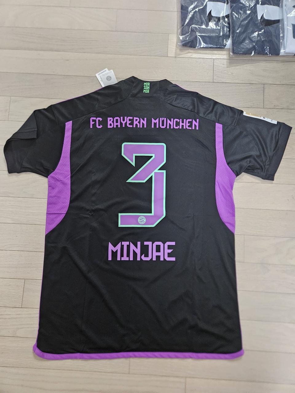 [쭌형님 결제용] 23/24 바이에른뮌헨 어웨이 유니폼 - 김민재 마킹