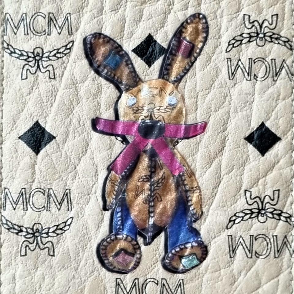 미사용 정품 MCM 엠씨엠 래빗 토끼 카드목걸이 목걸이 카드지갑 동전지갑