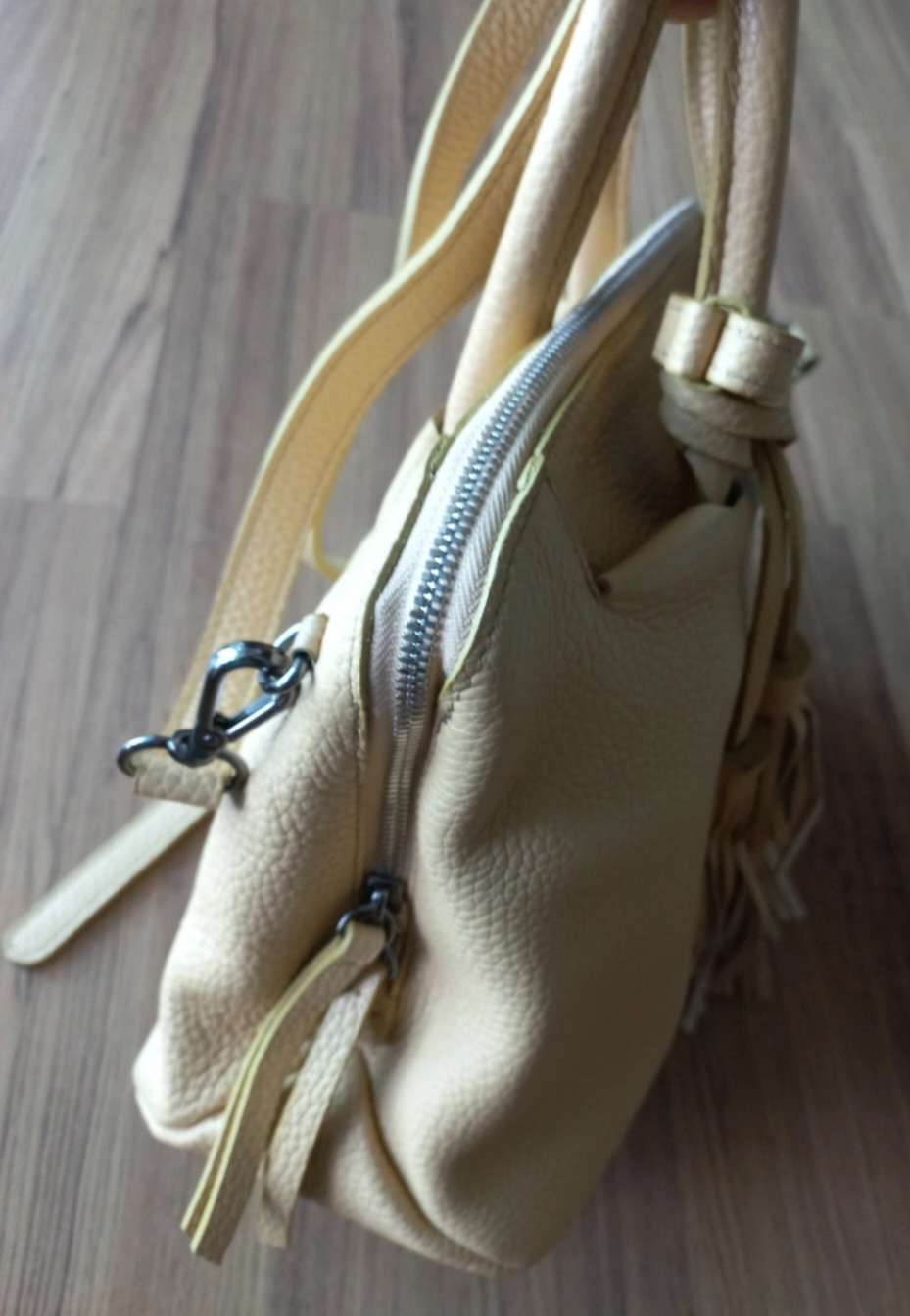 더반 소가죽 핸드백