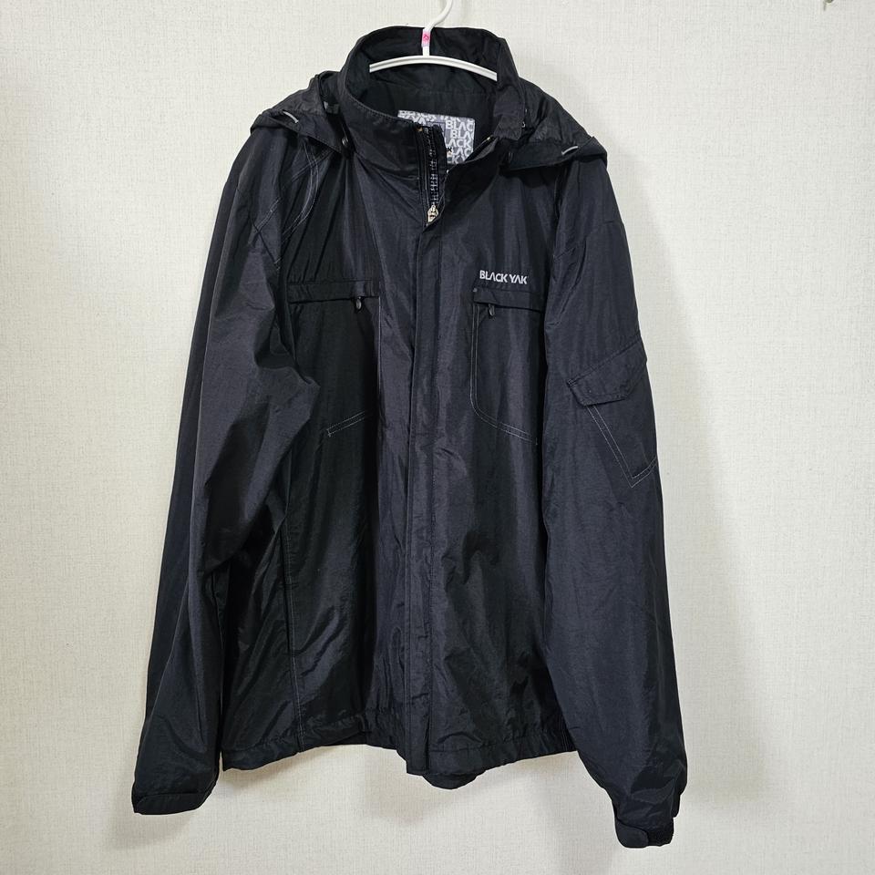 ㅍ75 남성 블랙야크 바람막이 105사이즈 13,000원 입니다~!