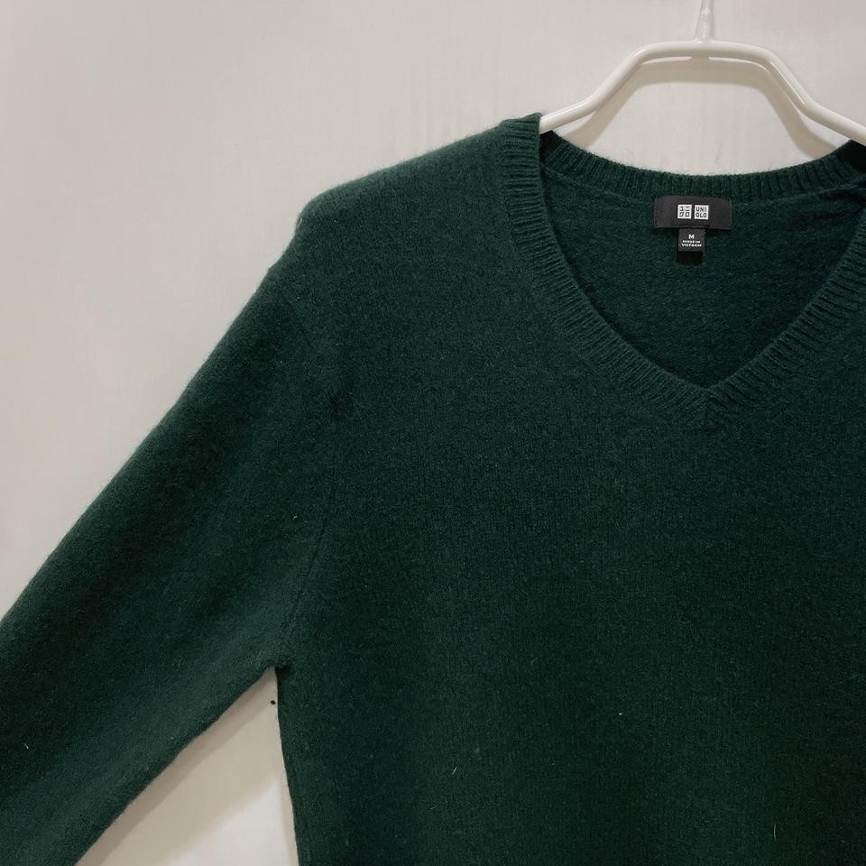 여성) 유니클로 브이넥 니트 딥그린 (55~66)