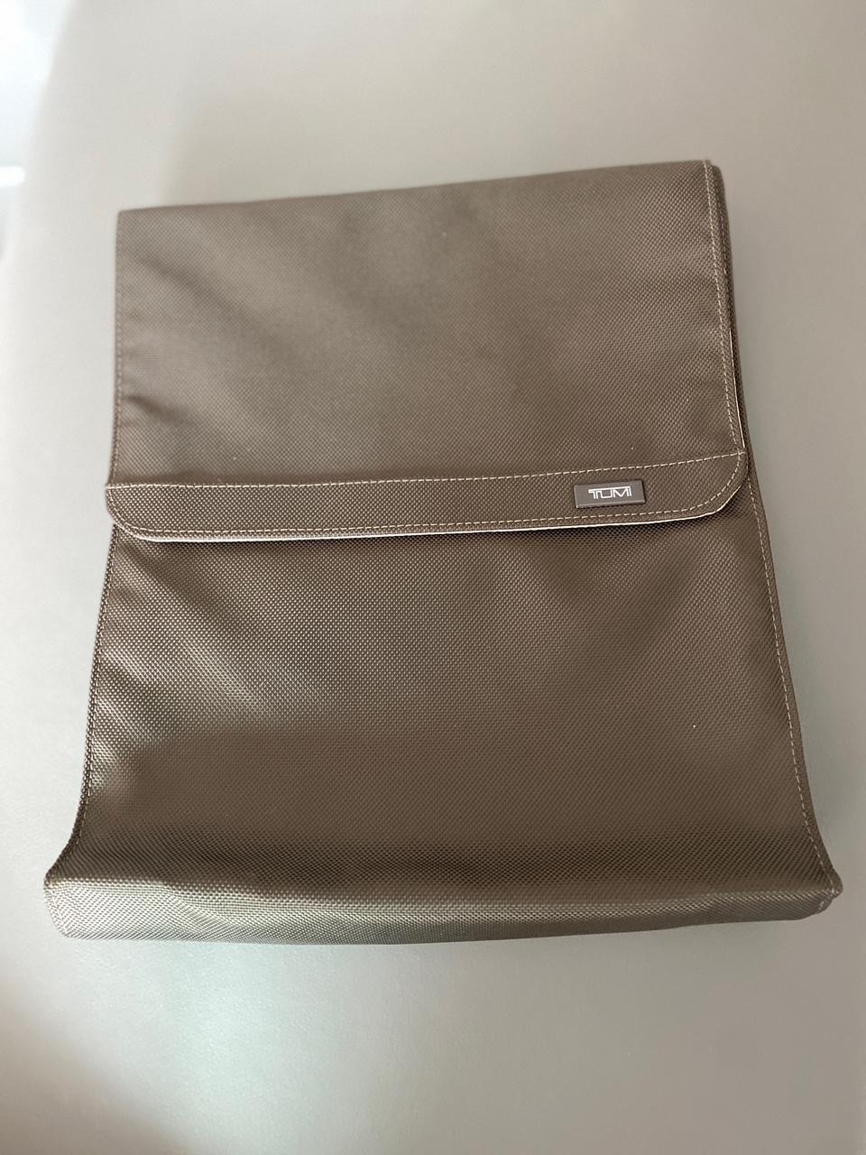 투미TUMI 아이패드&서류 파우치