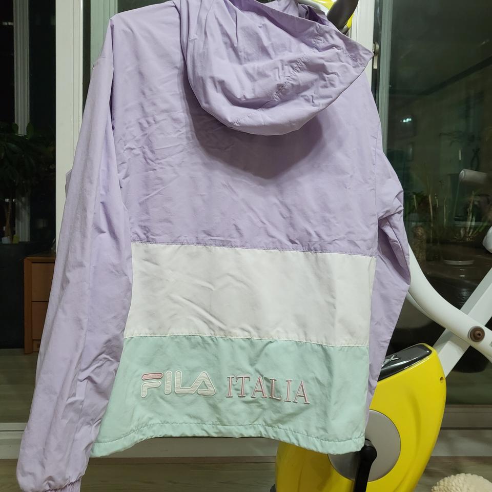 휠라키즈 바람막이외