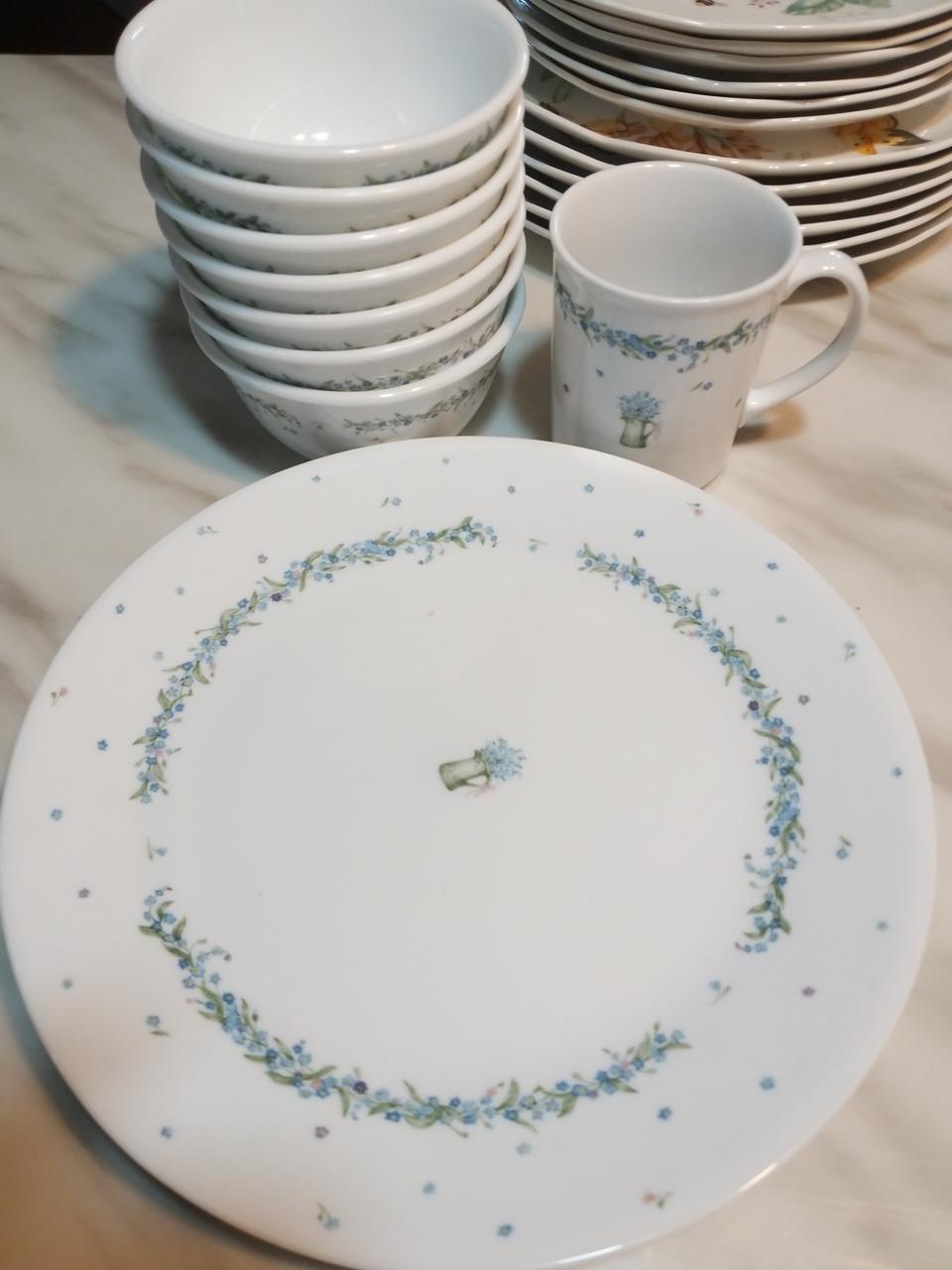 빈티지 코렐 프리티플로라 개당값