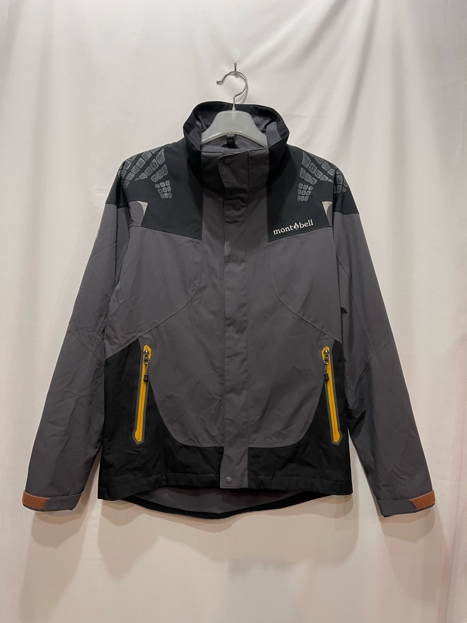 몽벨 바람막이