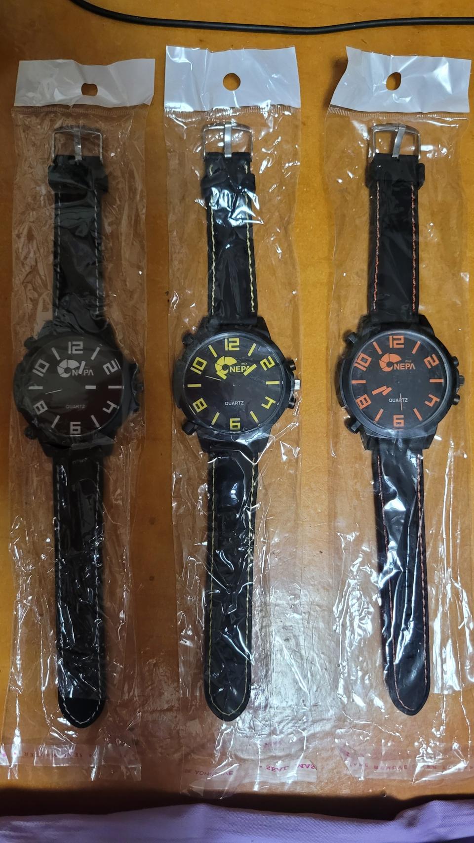 NEPA 손목시계
