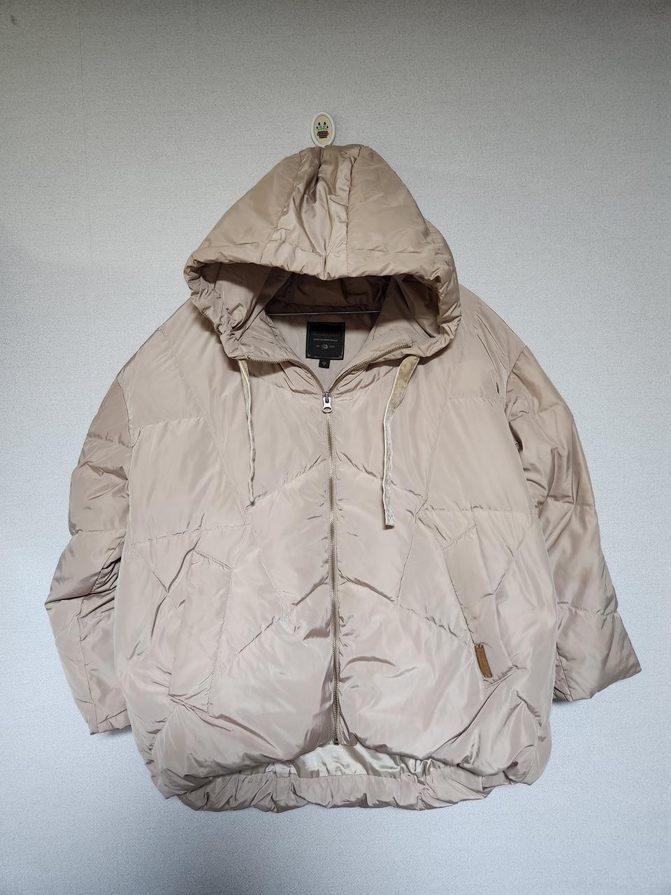 써스데이아일랜드 꽃자수 오리털패딩 85