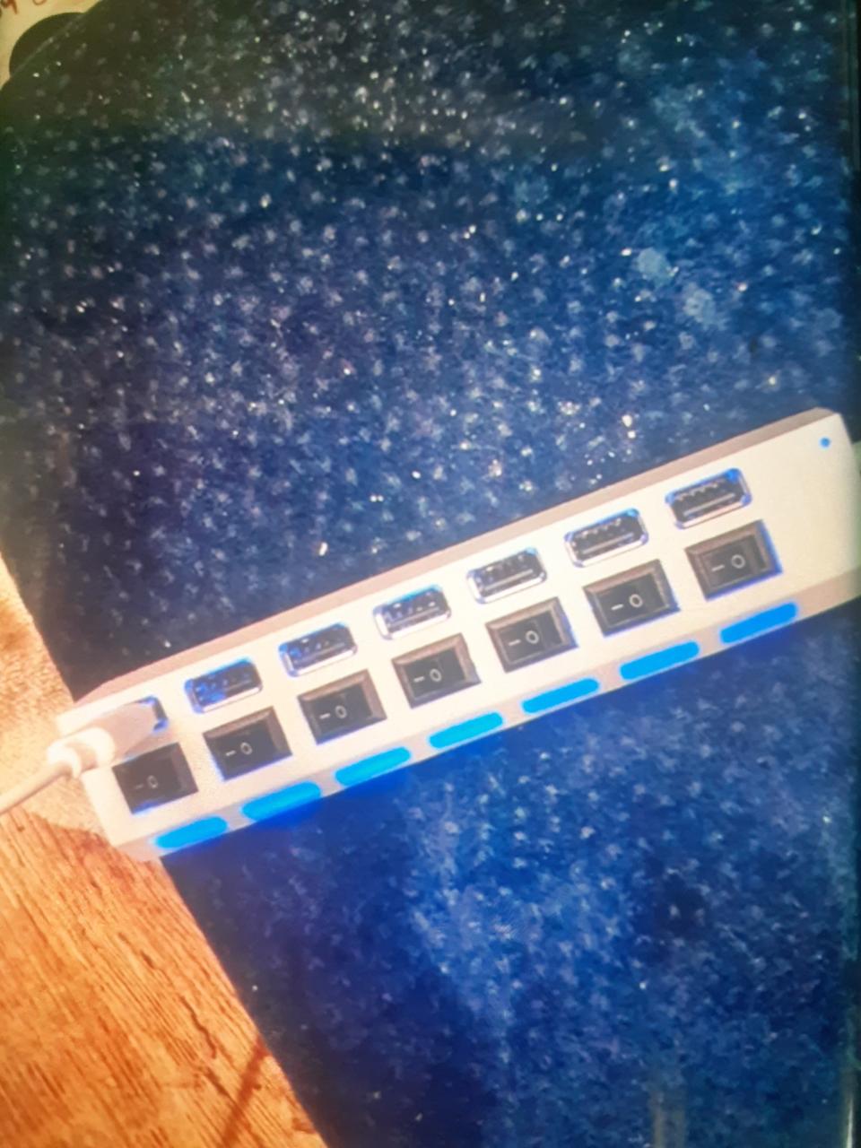 7포트 usb. 허브 메모리 아이폰 갤럭시 스마트폰 노트북 컴퓨터 충전기